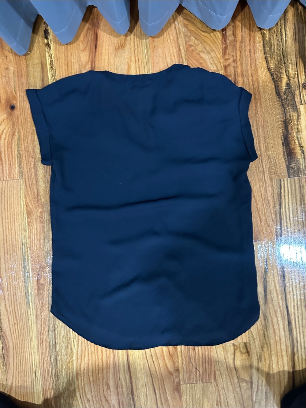 Philosophy Navy Short Sleeve Blouse with Gathered Neckline - Picture 4 of 4